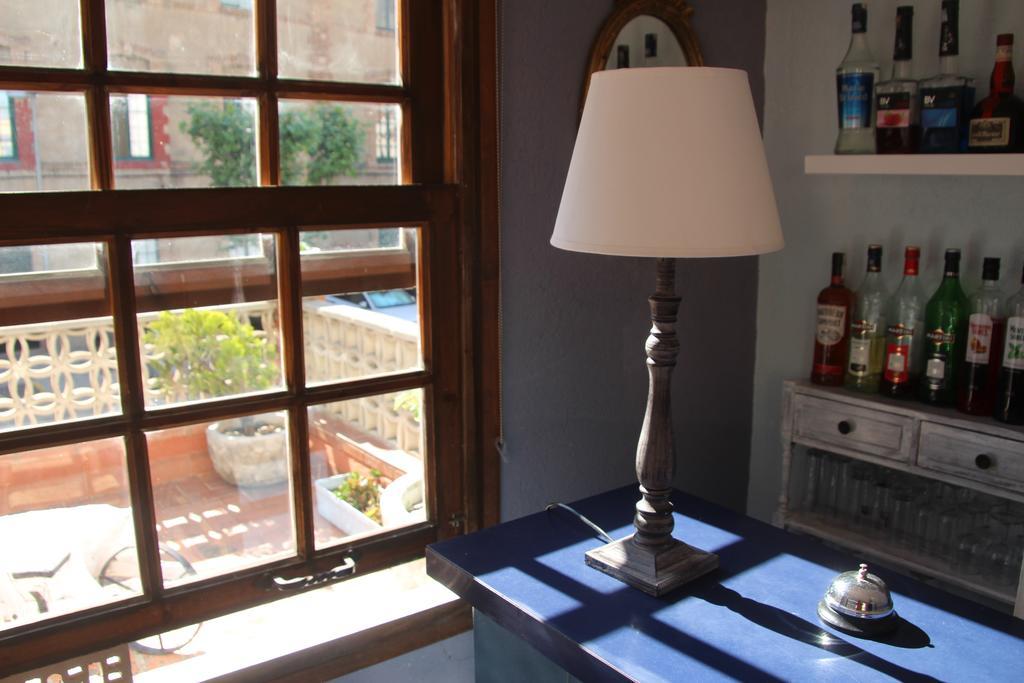Hostal Portbou Guest house 5*