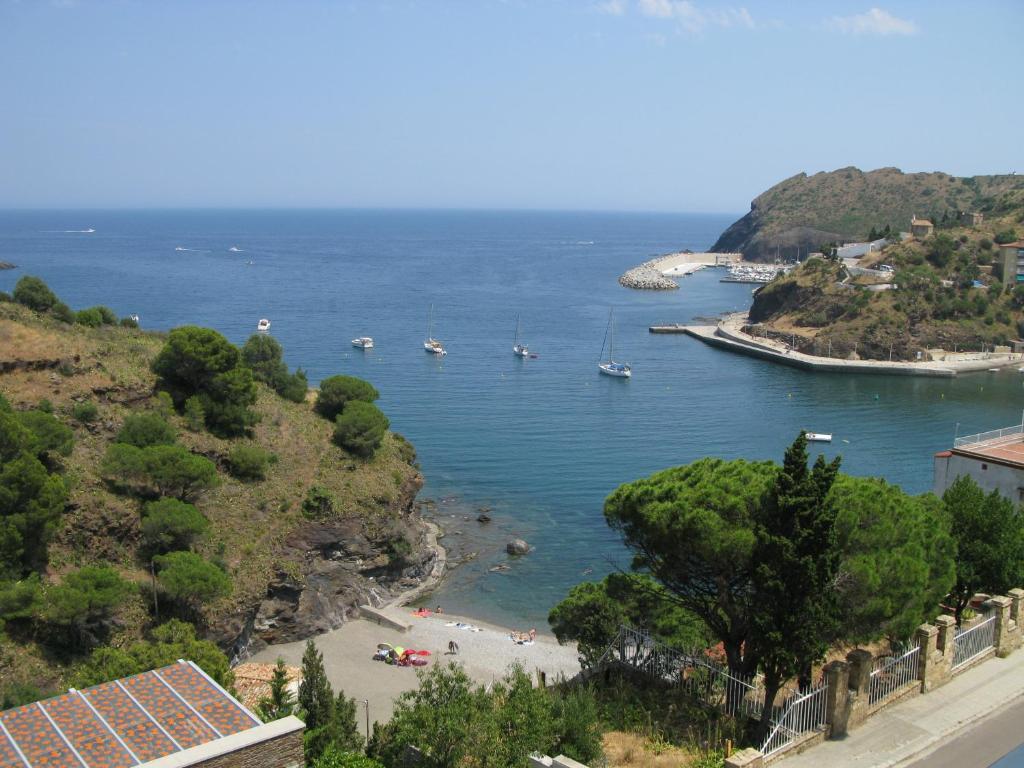 Hostal Portbou Portbou