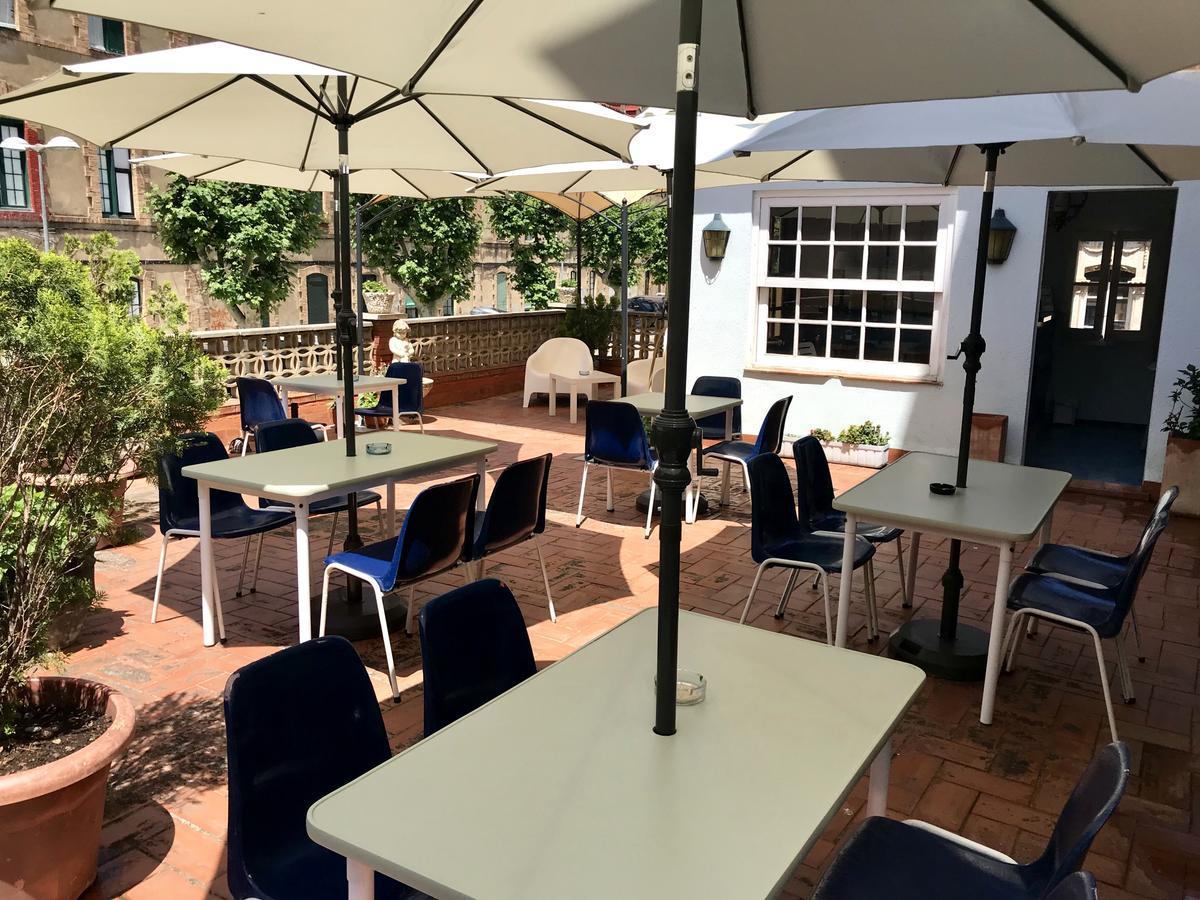 Guest house Hostal Portbou