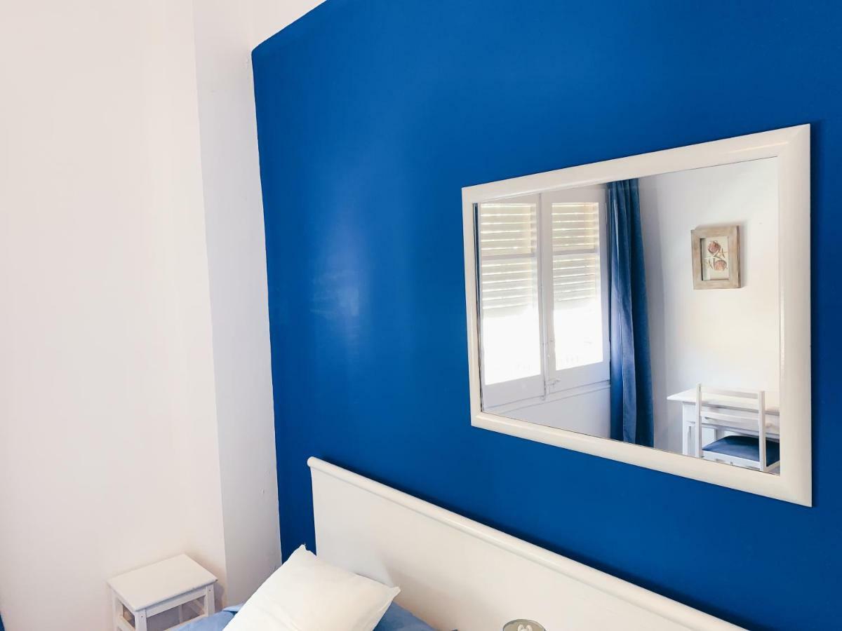 Hostal Portbou 5*