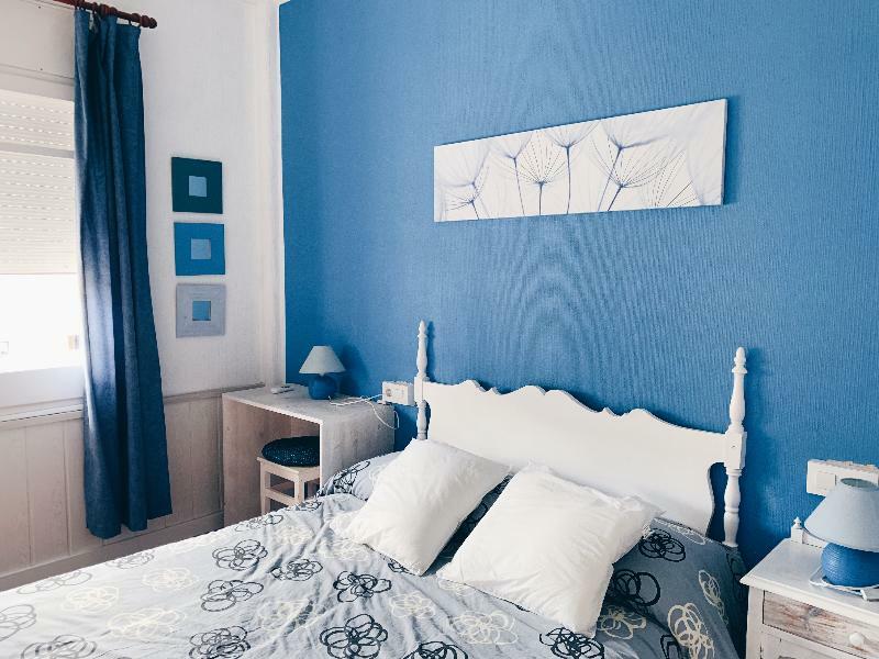 Hostal Portbou 5*